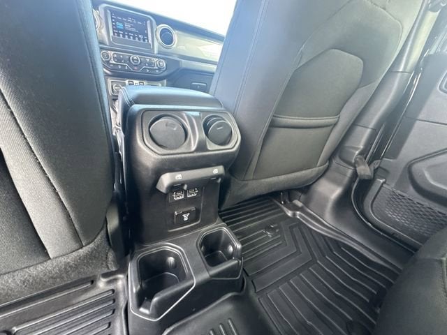 2020 Jeep Wrangler Unlimited Sahara 4x4