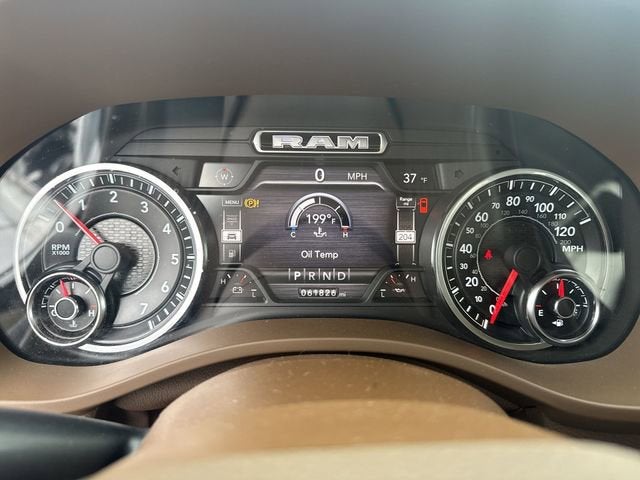 2020 RAM 1500 Laramie Crew Cab 4x4 6'4" Box