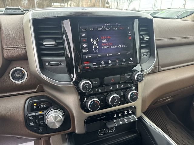 2020 RAM 1500 Laramie Crew Cab 4x4 6'4" Box