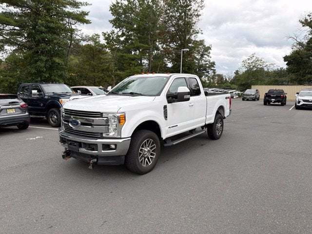 2017 Ford Super Duty F-350 SRW Lariat