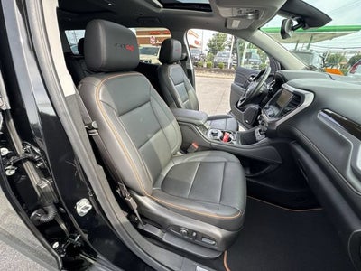 2023 GMC Acadia AT4