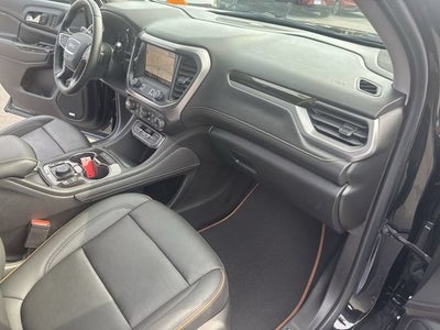 2023 GMC Acadia AT4