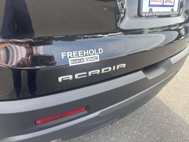 2023 GMC Acadia AT4