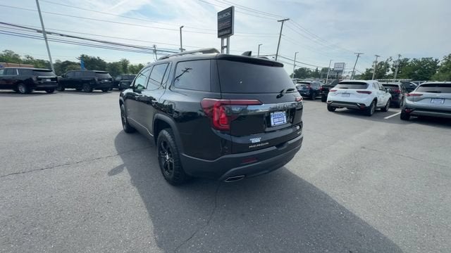 2023 GMC Acadia AT4