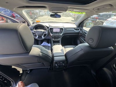 2023 GMC Acadia SLT