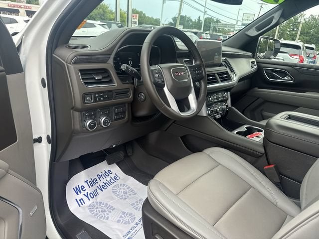 2023 GMC Yukon XL SLT