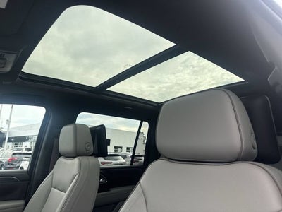 2023 GMC Yukon XL SLT