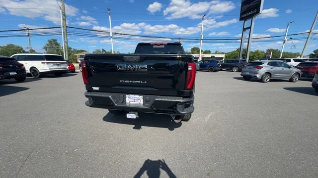 2025 GMC Sierra 2500 HD Denali