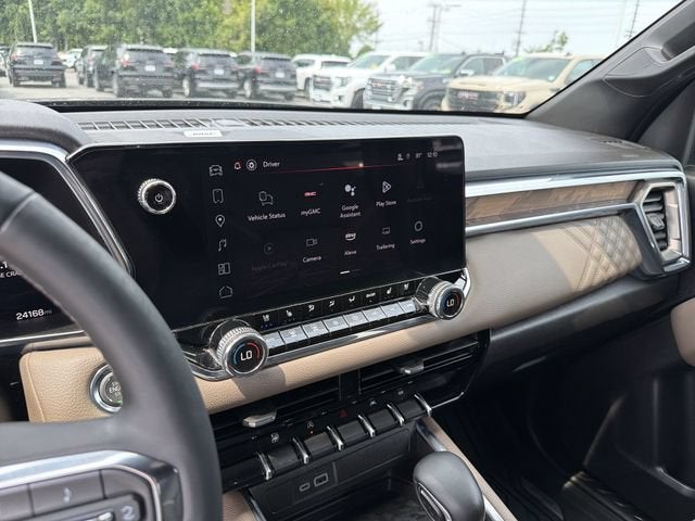 2025 GMC Canyon Denali