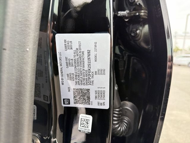 2025 GMC Canyon Denali