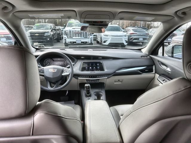 2023 Cadillac XT4 Luxury