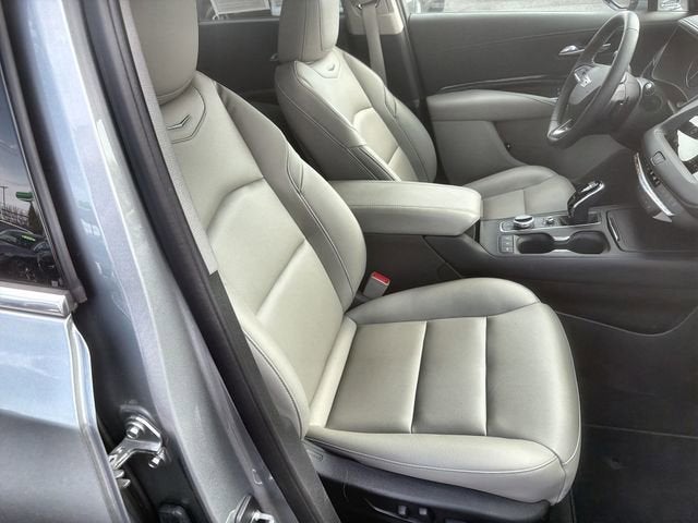 2023 Cadillac XT4 Luxury