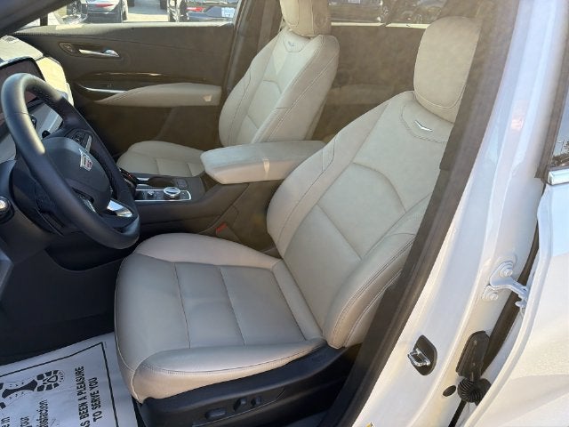 2024 Cadillac XT4 Luxury