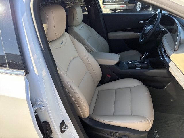 2024 Cadillac XT4 Luxury