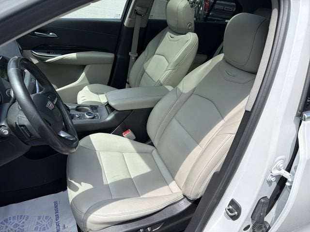 2023 Cadillac XT4 AWD Premium Luxury