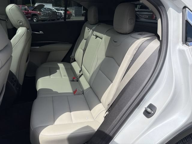 2023 Cadillac XT4 AWD Premium Luxury