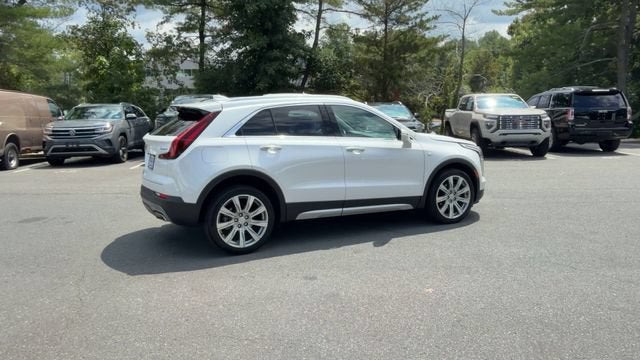 2023 Cadillac XT4 AWD Premium Luxury