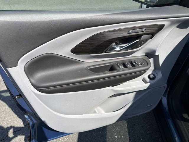 2024 GMC Terrain SLT - Photo 23