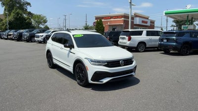 2022 Volkswagen Tiguan 2.0T SE R-Line Black