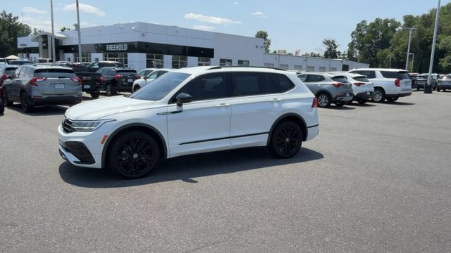 2022 Volkswagen Tiguan 2.0T SE R-Line Black