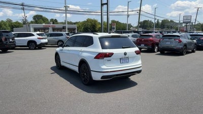 2022 Volkswagen Tiguan 2.0T SE R-Line Black