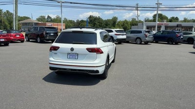 2022 Volkswagen Tiguan 2.0T SE R-Line Black