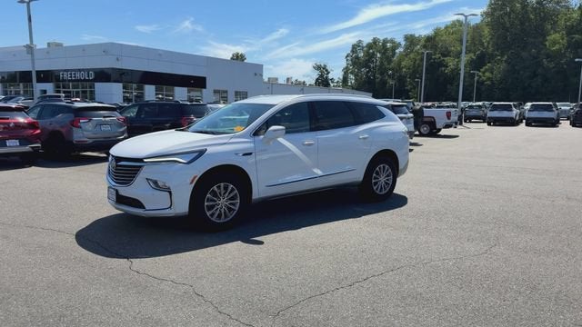 2024 Buick Enclave Essence