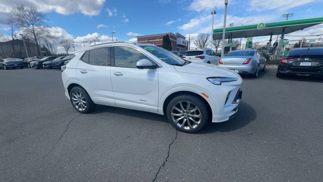 2024 Buick Encore GX Avenir