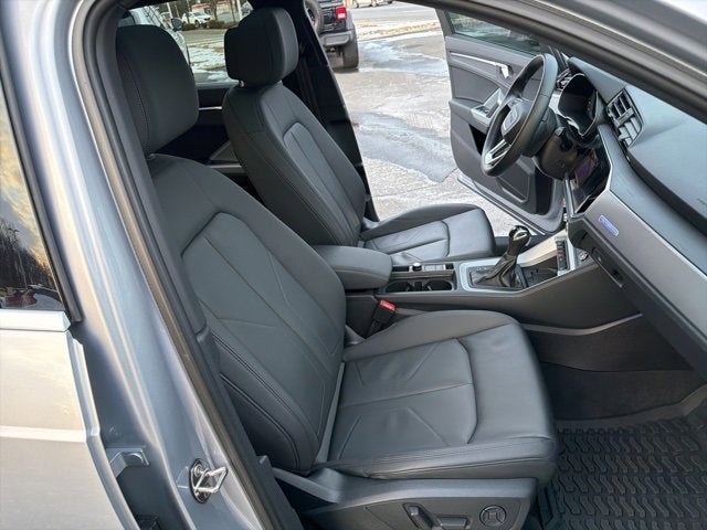 2021 Audi Q3 Premium Plus 40 TFSI quattro Tiptronic